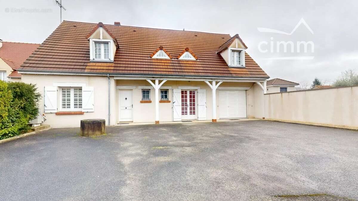 Maison à vendre, 200m², Saint-Cyr-en-Val