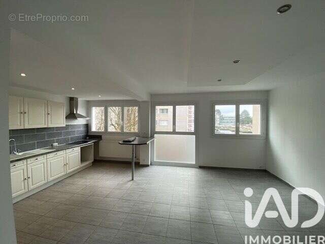 Appartement à vendre, 50m², Hérouville-Saint-Clair
