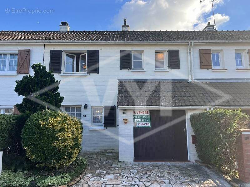 Maison à vendre, 77m², Combs-la-Ville