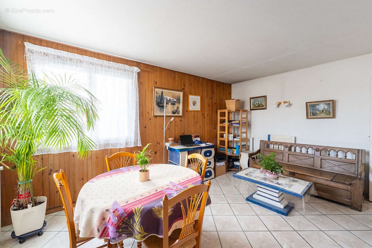 Appartement à vendre, 56m², Cergy