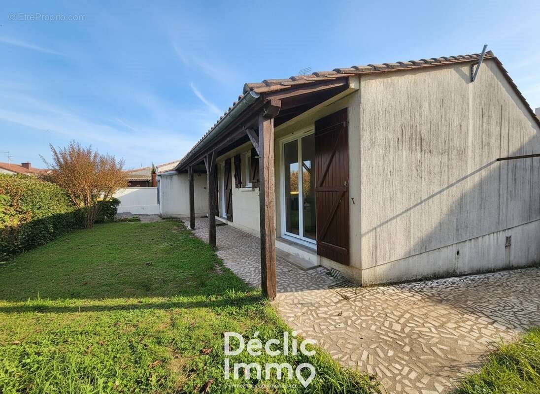 Maison à vendre, 107m², Ruelle-sur-Touvre