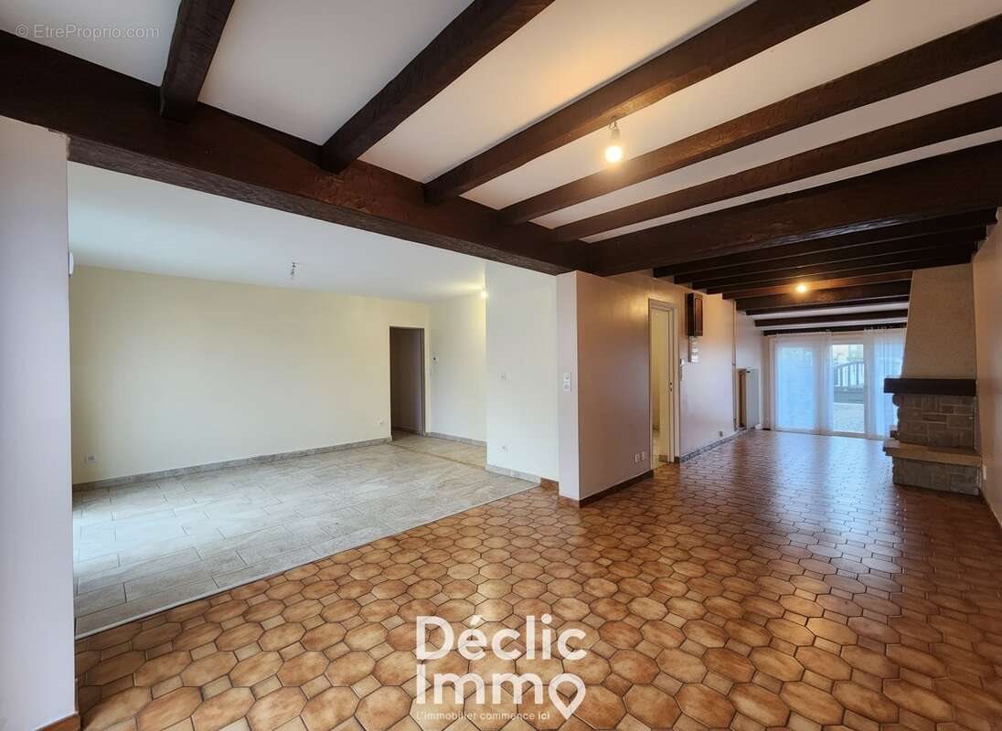 Maison à vendre, 107m², Ruelle-sur-Touvre