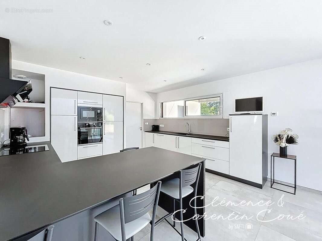 Maison à vendre, 186m², Candé