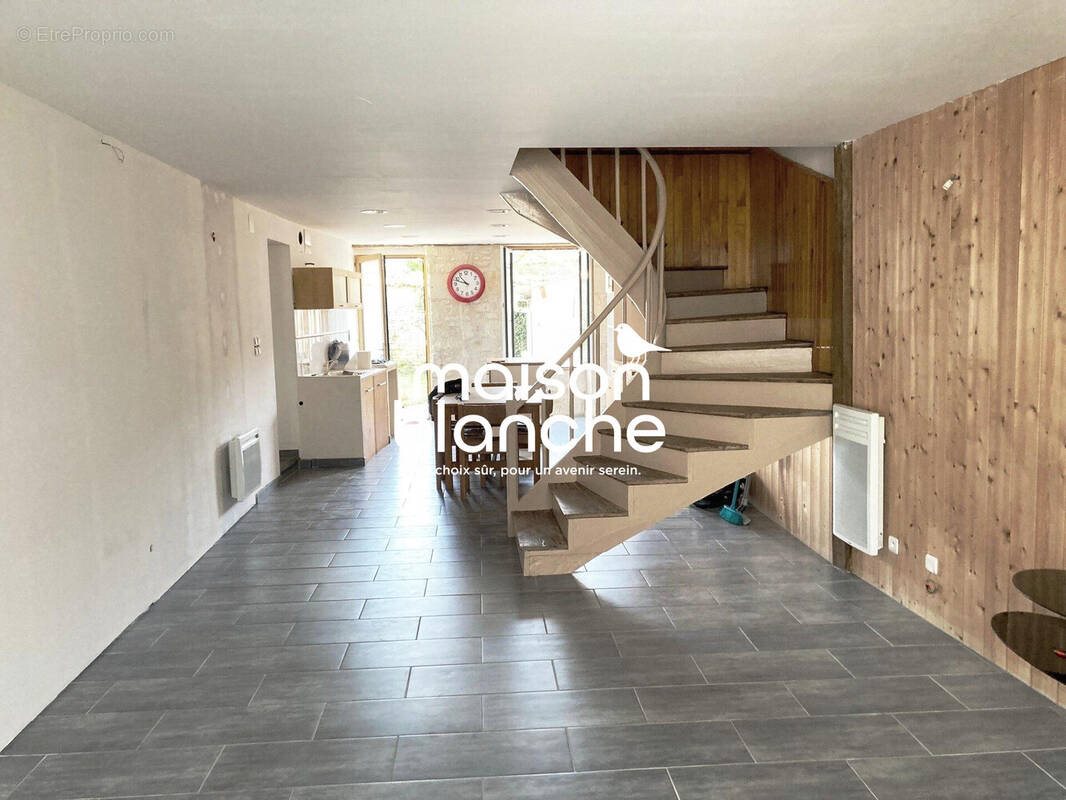 Maison à vendre, 100m², Saint-Maixent-l'Ecole