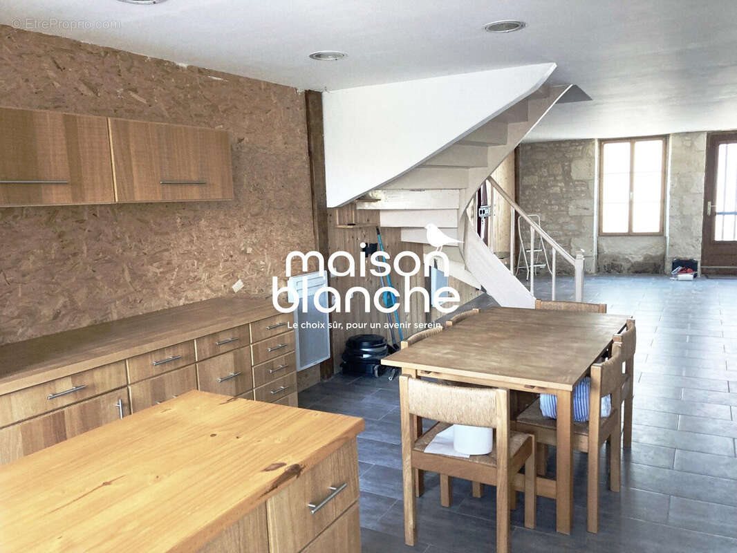 Maison à vendre, 100m², Saint-Maixent-l'Ecole
