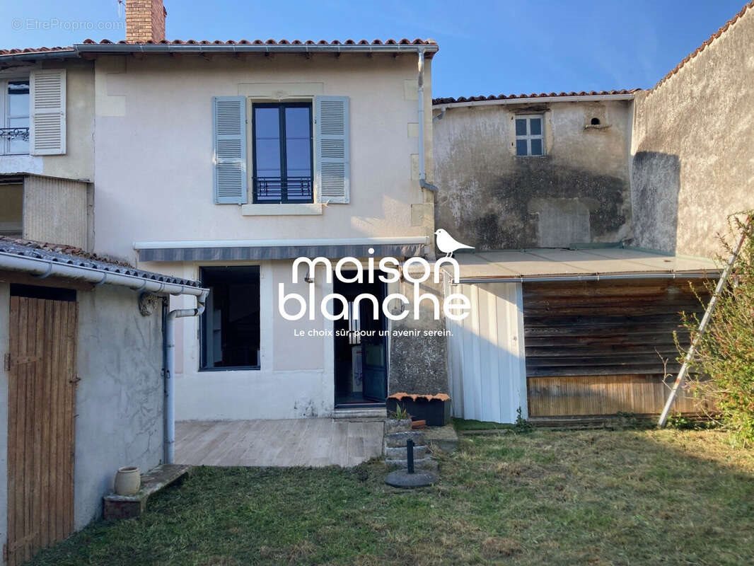 Maison à vendre, 100m², Saint-Maixent-l'Ecole