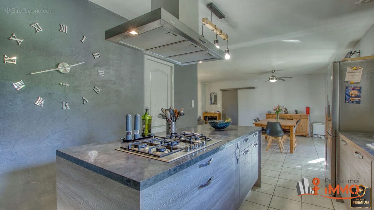 Maison à vendre, 131m², Corbelin