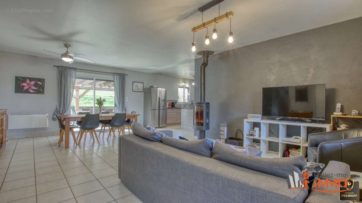 Maison à vendre, 131m², Corbelin