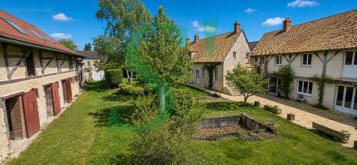 Maison à vendre, 700m², Magny-en-Vexin