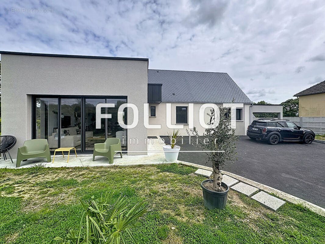 Maison à vendre, 110m², Millières