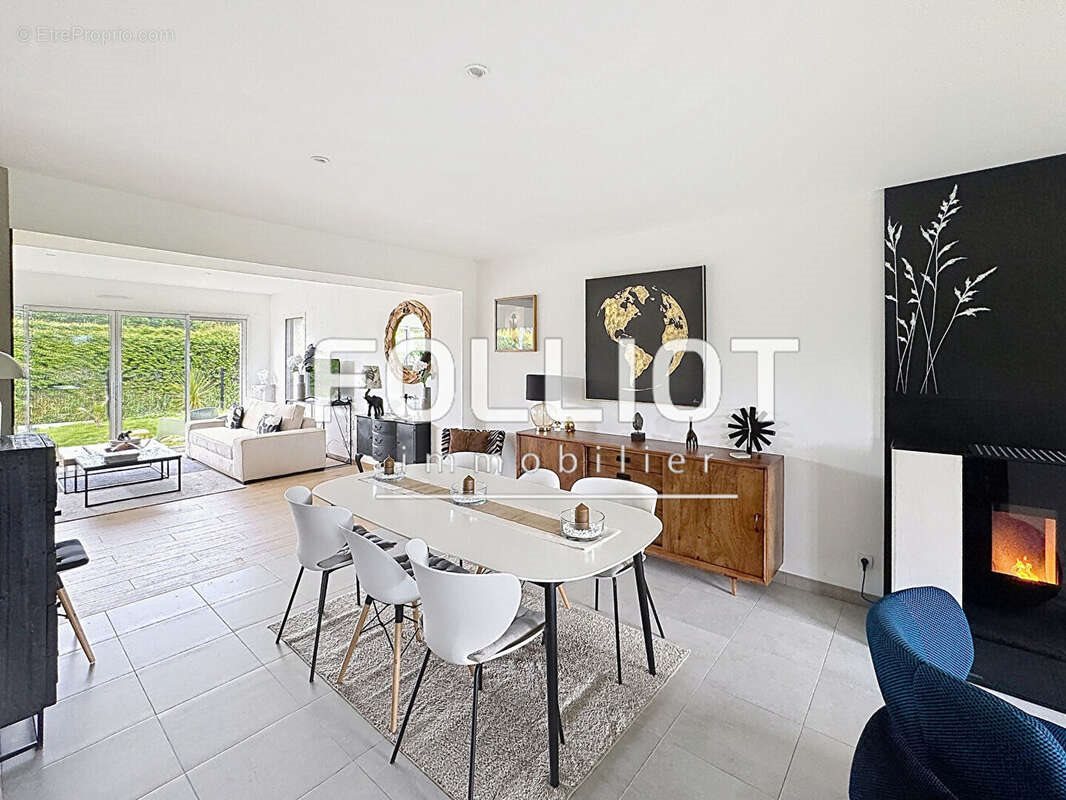 Maison à vendre, 110m², Millières