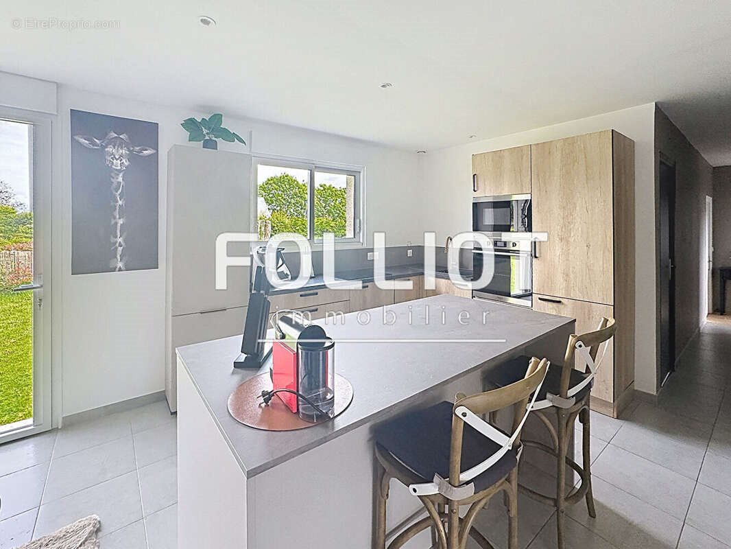 Maison à vendre, 110m², Millières