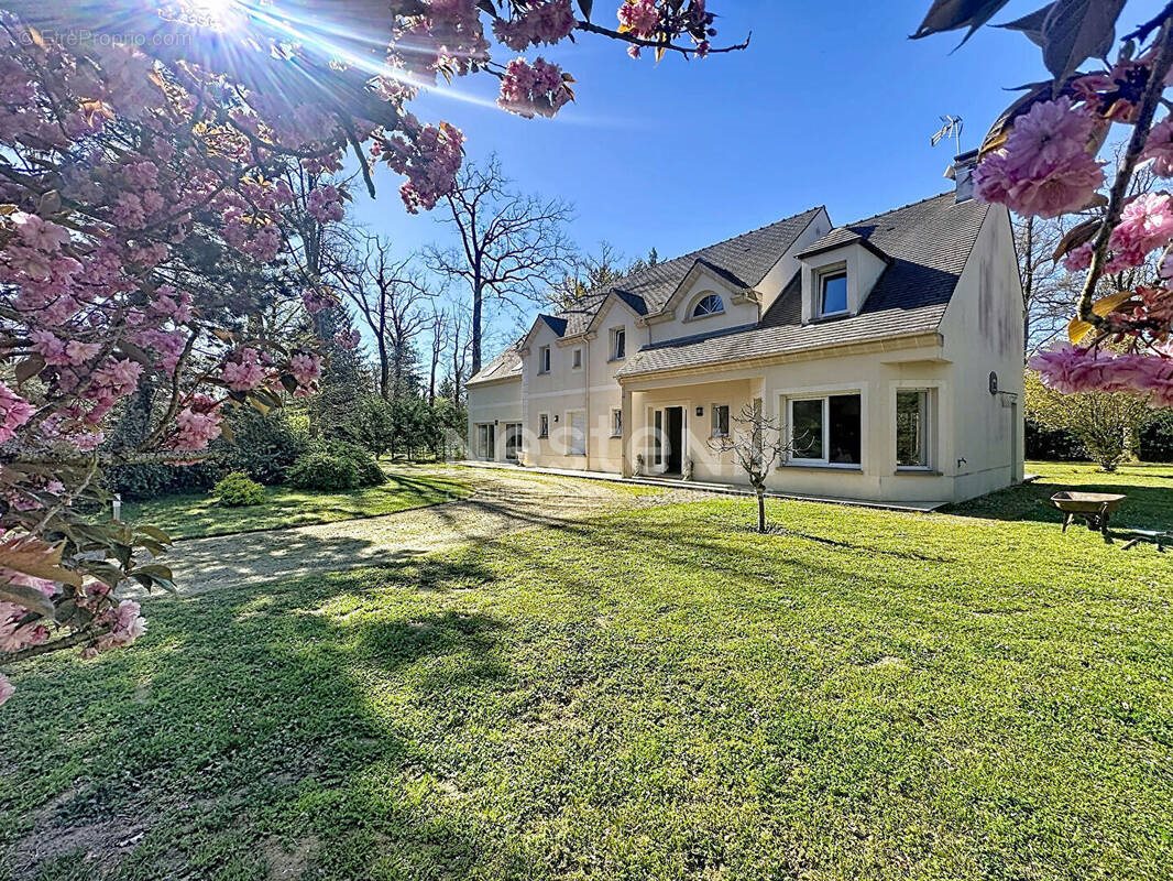 Maison à vendre, 297m², Lamorlaye