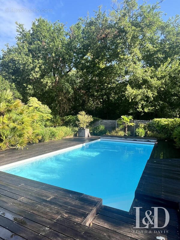 Maison à vendre, 260m², Mérignac