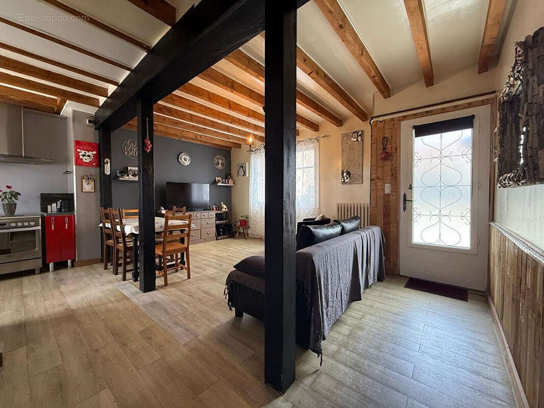 Maison à vendre, 81m², Montluçon
