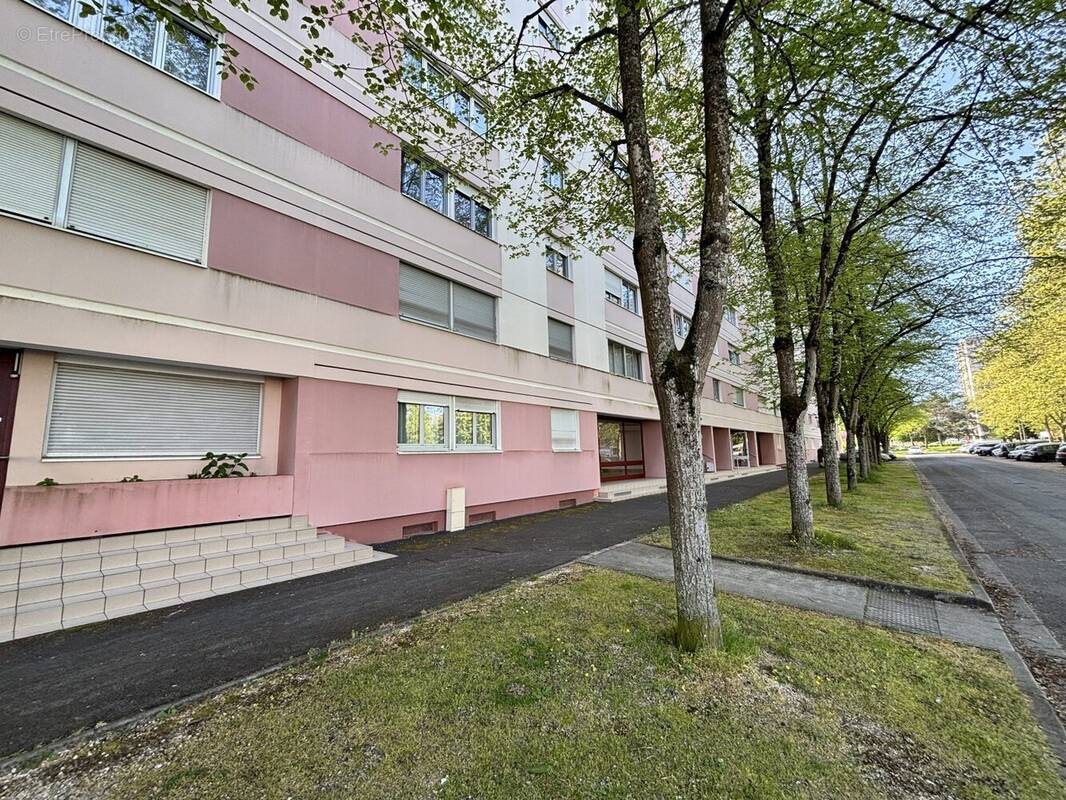 Appartement à vendre, 69m², Poitiers