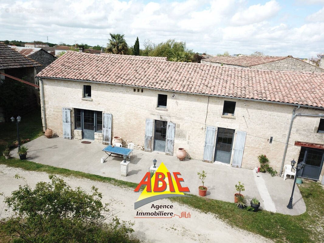 Maison à vendre, 200m², Villiers-en-Plaine