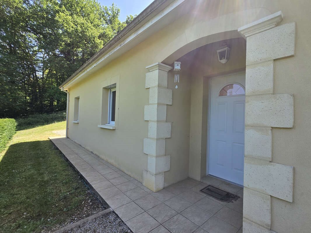 Maison à vendre, 113m², Saint-Georges-de-Montclard