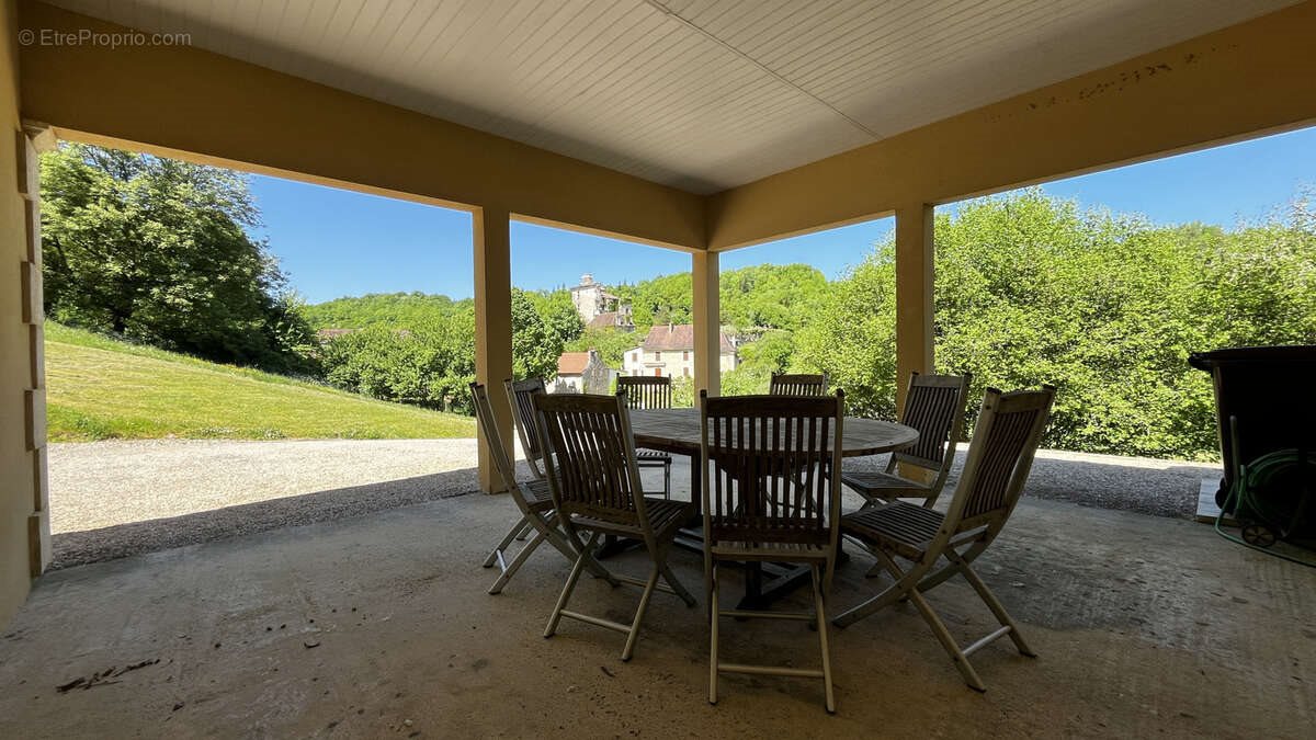 Maison à vendre, 113m², Saint-Georges-de-Montclard
