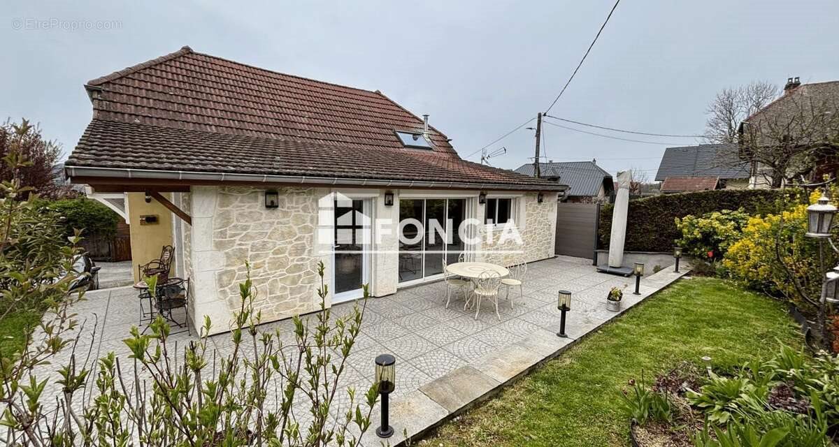 Maison à vendre, 115m², Mouxy