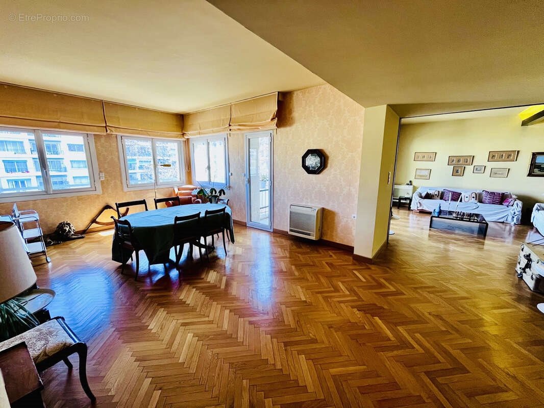 Appartement à vendre, 138m², Marseille 8ème