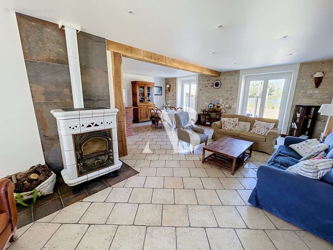 Maison à vendre, 183m², Gastins