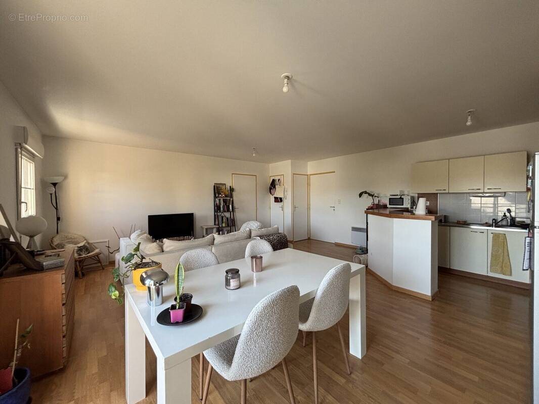 Appartement à vendre, 56m², Plérin