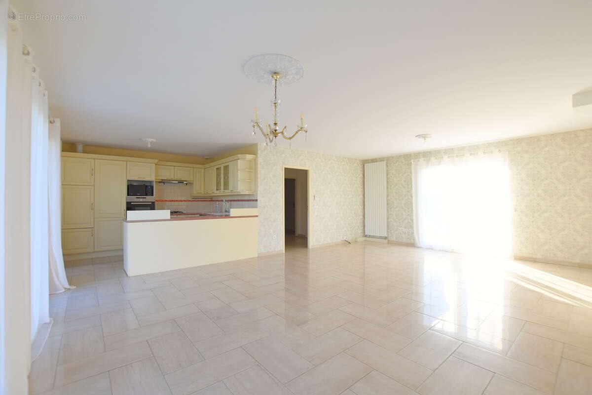 Maison à vendre, 114m², Rambouillet