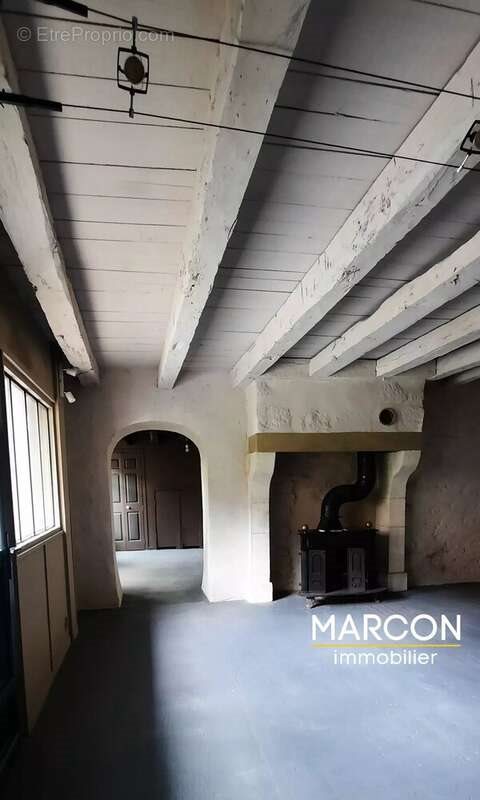 Maison à vendre, 109m², Bénévent-l'Abbaye
