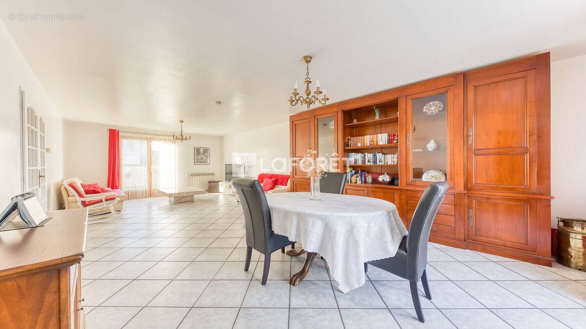 Maison à vendre, 117m², Roissy-en-Brie