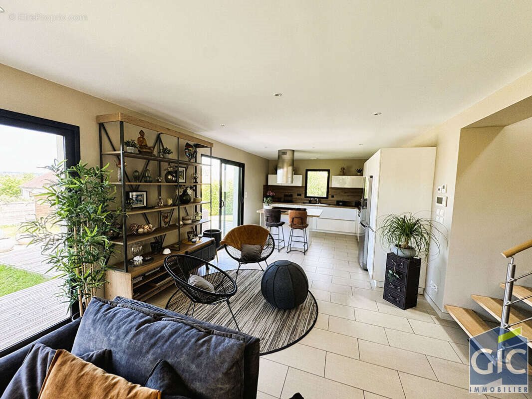 Maison à vendre, 127m², La Rivière-Saint-Sauveur