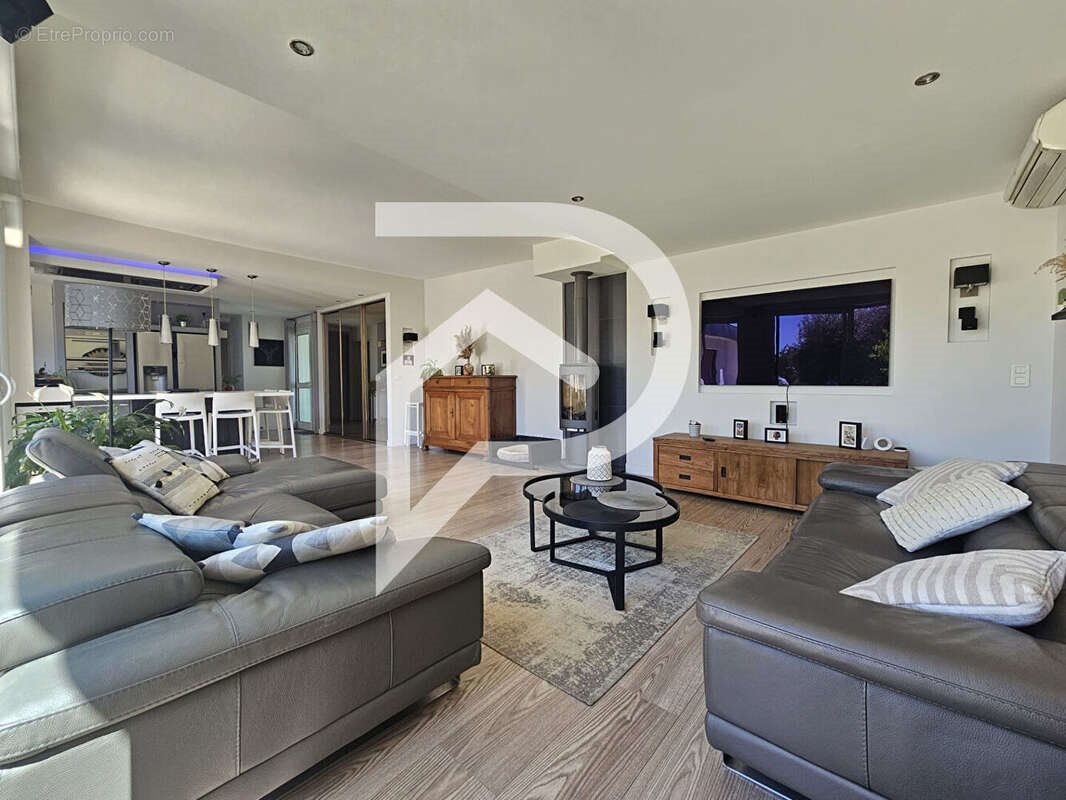Maison à vendre, 140m², Meyzieu