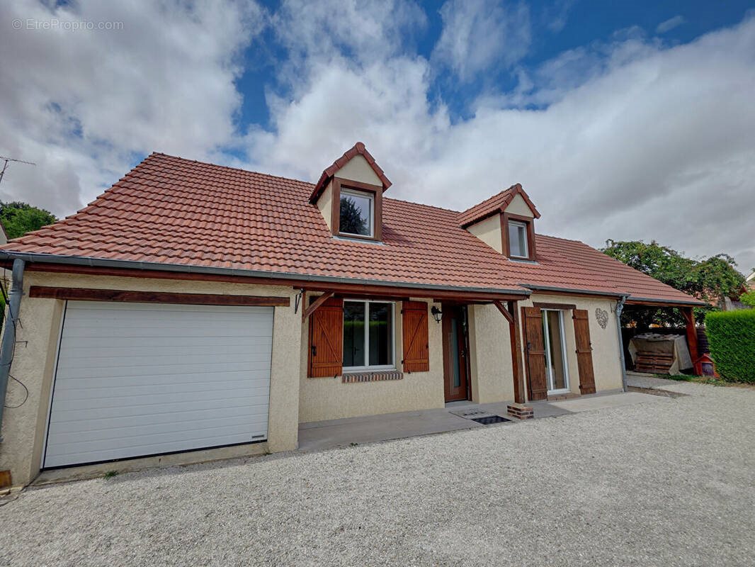 Maison à vendre, 123m², Maintenon