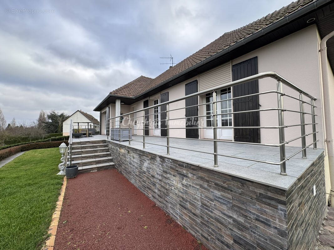 Maison à vendre, 110m², La Rivière-Saint-Sauveur