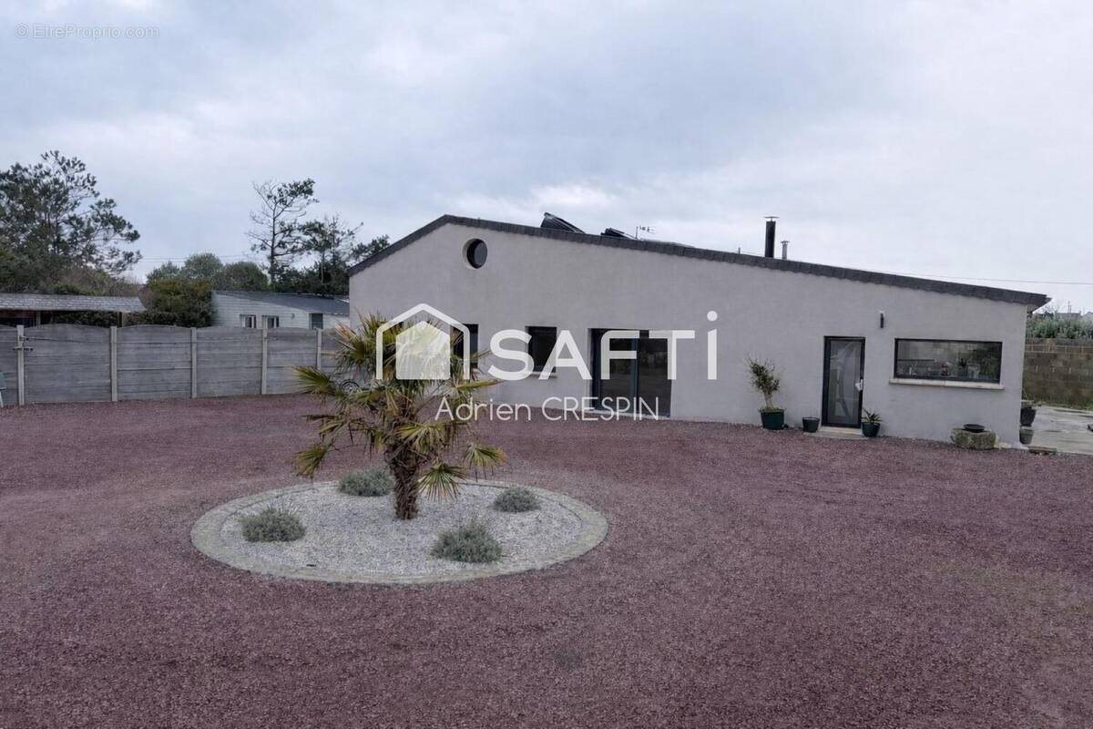 Maison à vendre, 240m², Saint-Marcouf