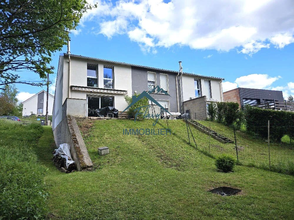 Maison à vendre, 70m², Aydoilles