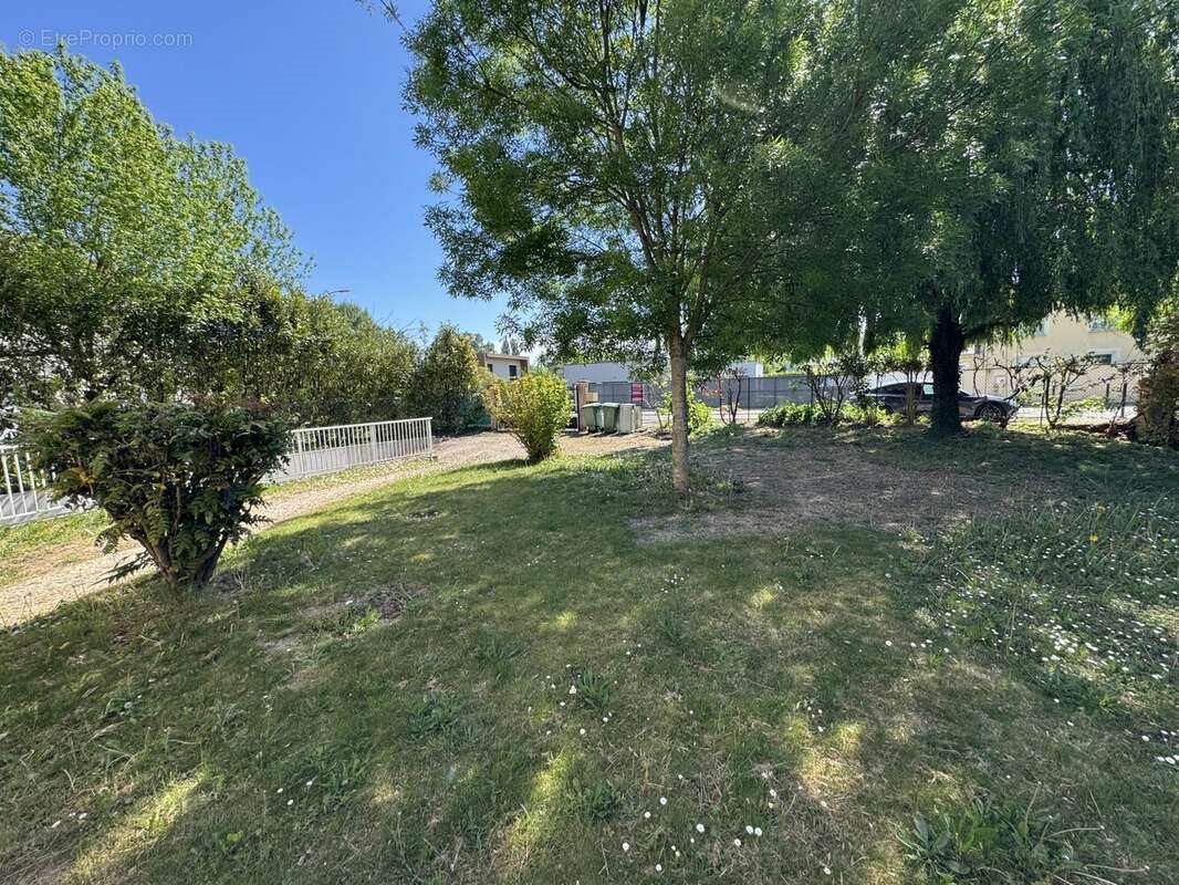 Maison à vendre, 170m², Saint-Julien-les-Villas