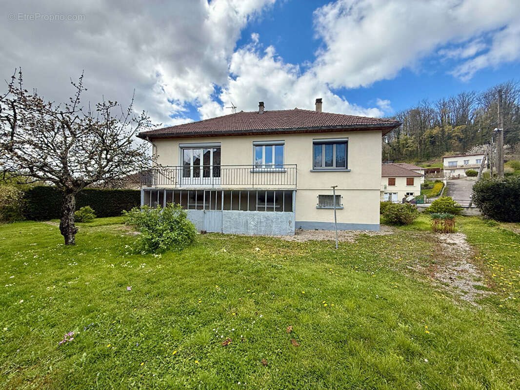 Maison à vendre, 90m², Lons-le-Saunier
