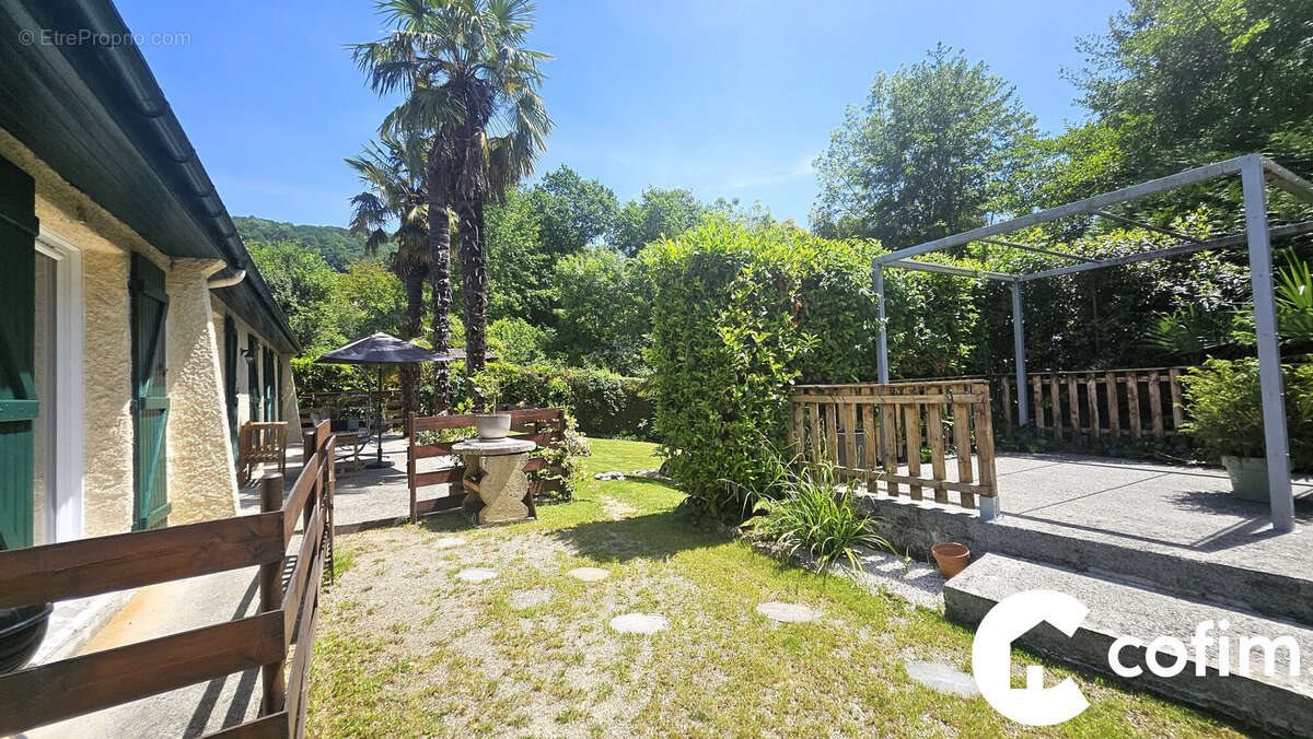 Maison à vendre, 123m², Gan