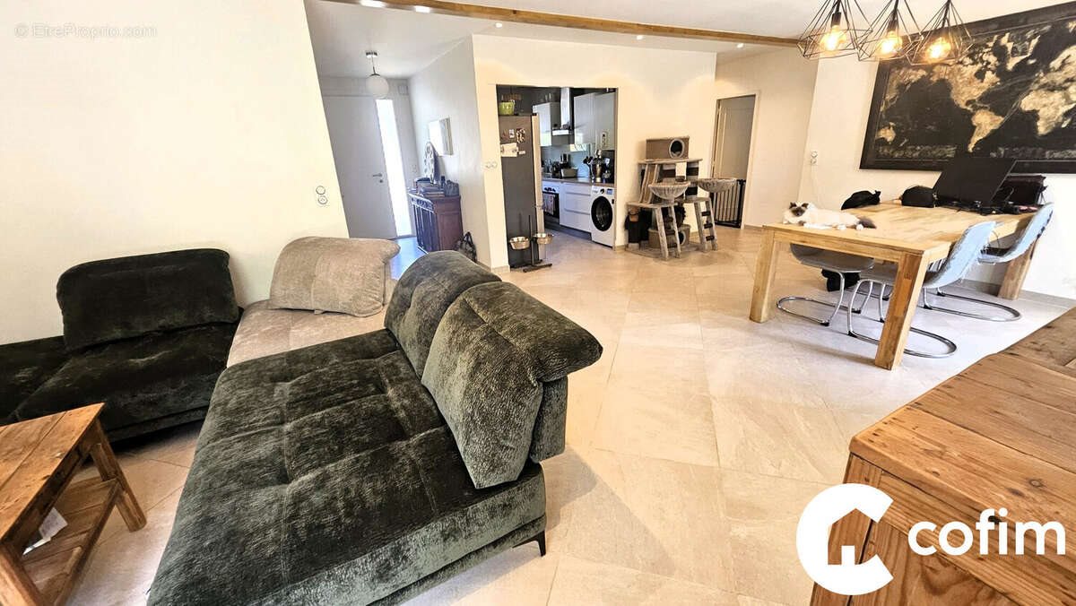 Maison à vendre, 123m², Gan