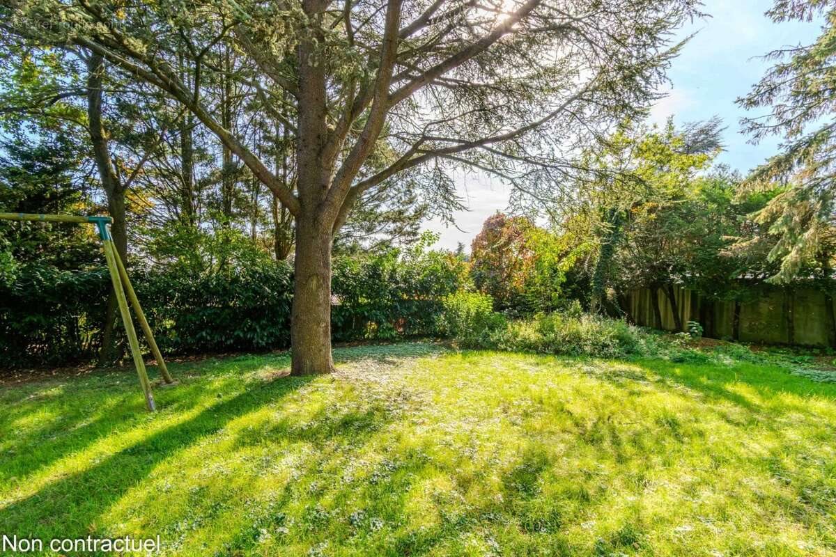 Maison à vendre, 330m², Deuil-la-Barre