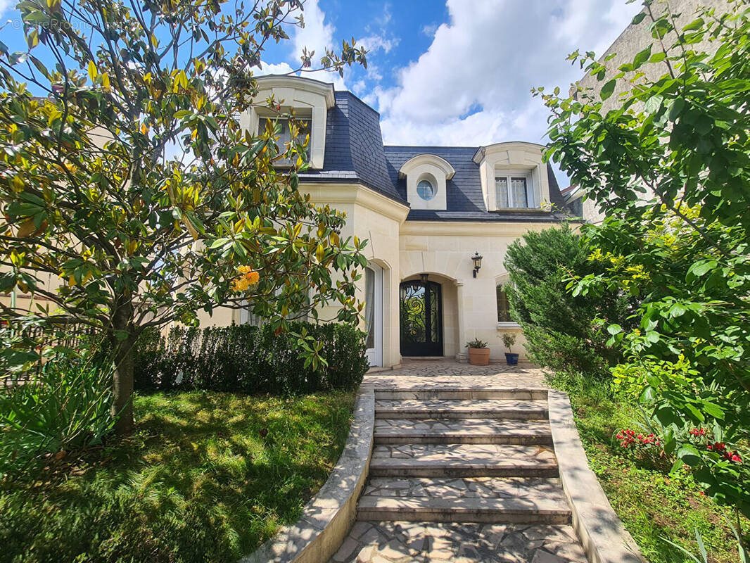 Maison à vendre, 270m², Saint-Maur-des-Fossés