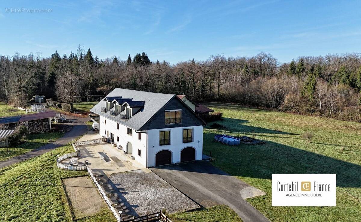 Maison à vendre, 511m², Cercier