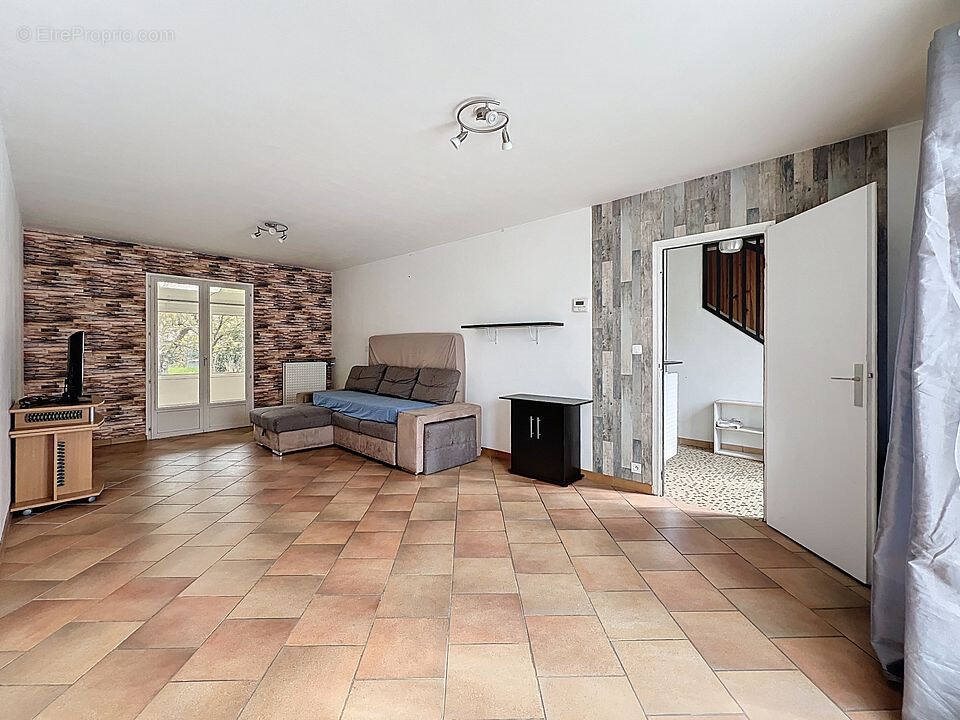 Maison à vendre, 82m², Saint-Ay
