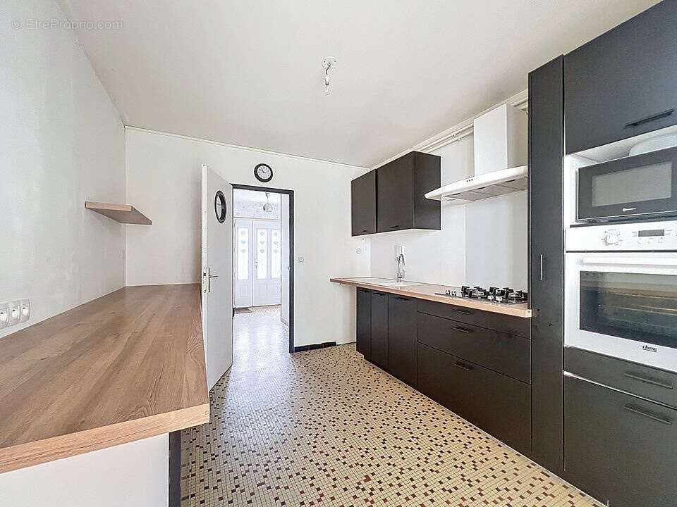 Maison à vendre, 82m², Saint-Ay