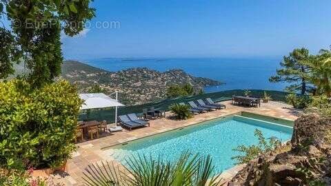 Maison à vendre, 664m², Théoule-sur-Mer