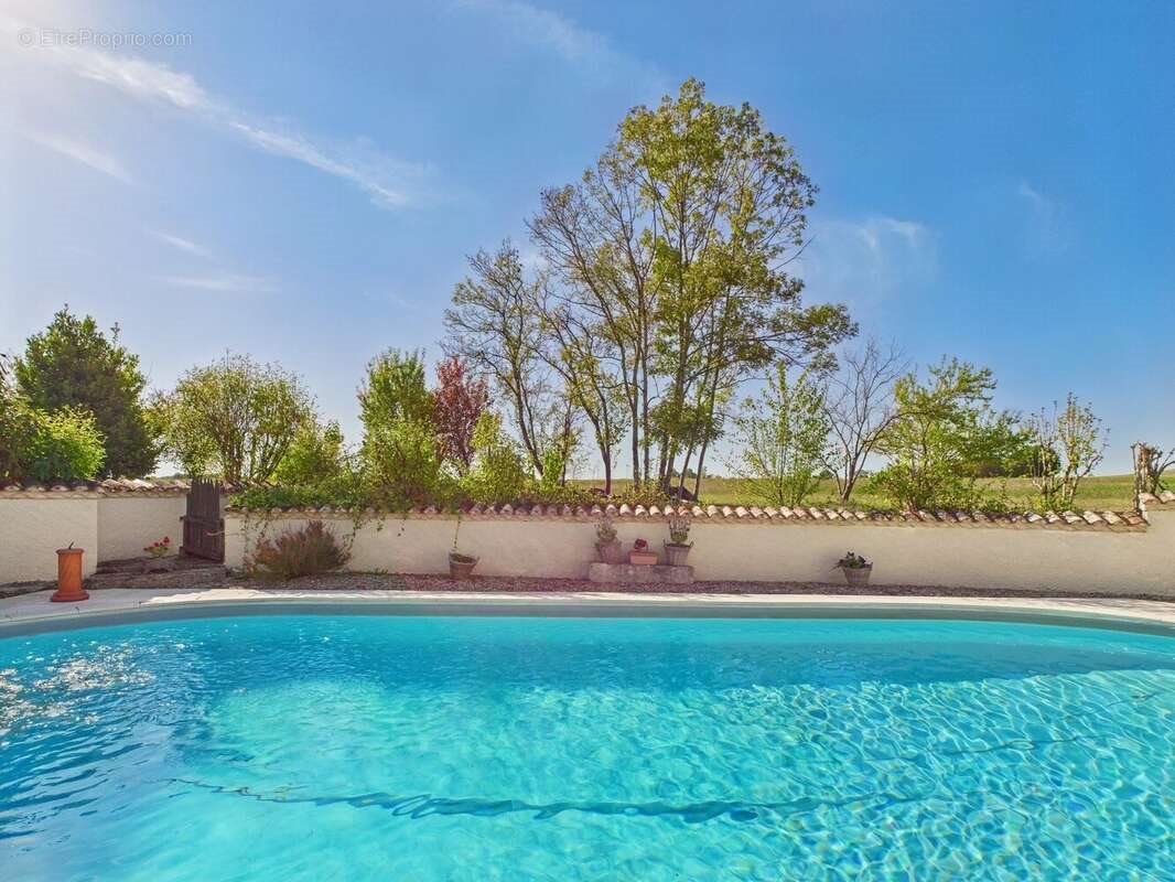 Maison à vendre, 236m², Issigeac