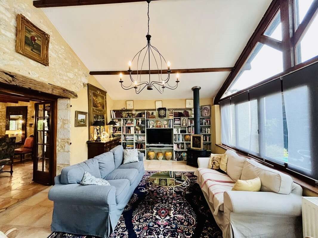 Maison à vendre, 236m², Issigeac