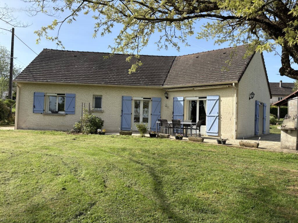 Maison à vendre, 120m², Beyssac