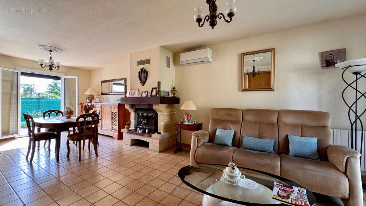 Maison à vendre, 88m², Cébazat